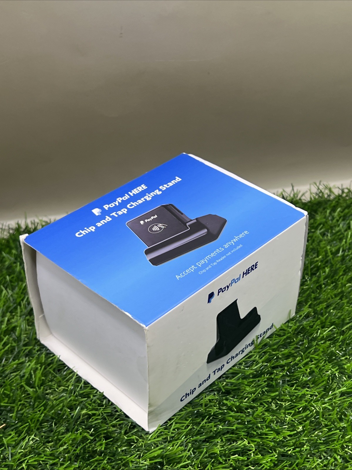 PayPal Here Chip and Tap Charging Stand with model number PCTUSDCRT