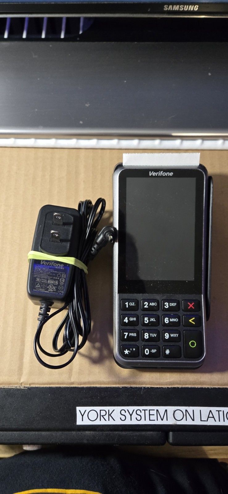 Verifone P400 Plus *untested, Charger / Battery Included Model#M475-013-34-NAA-5