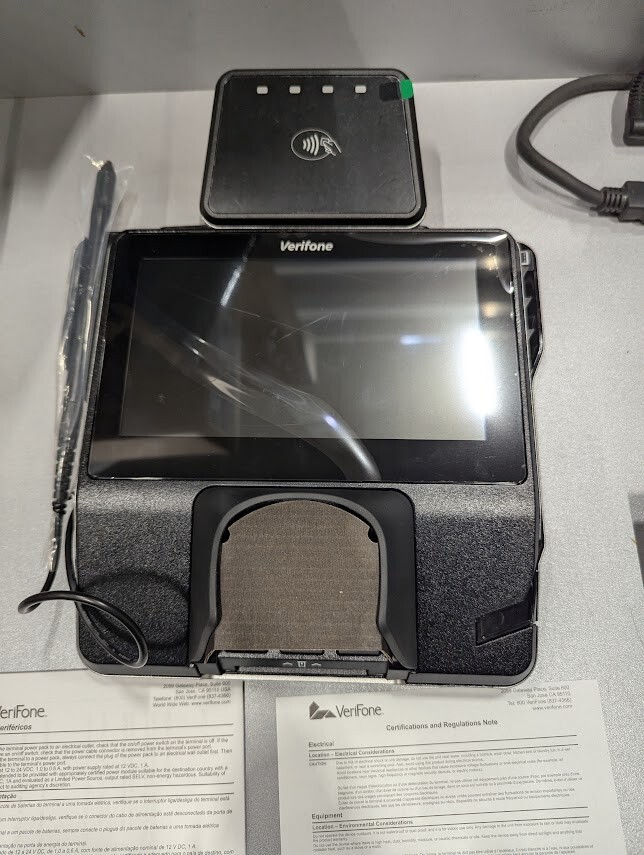 VeriFone MX 925 PCI 4.x 7″ Touchscreen Terminal – External CTLS Installed New