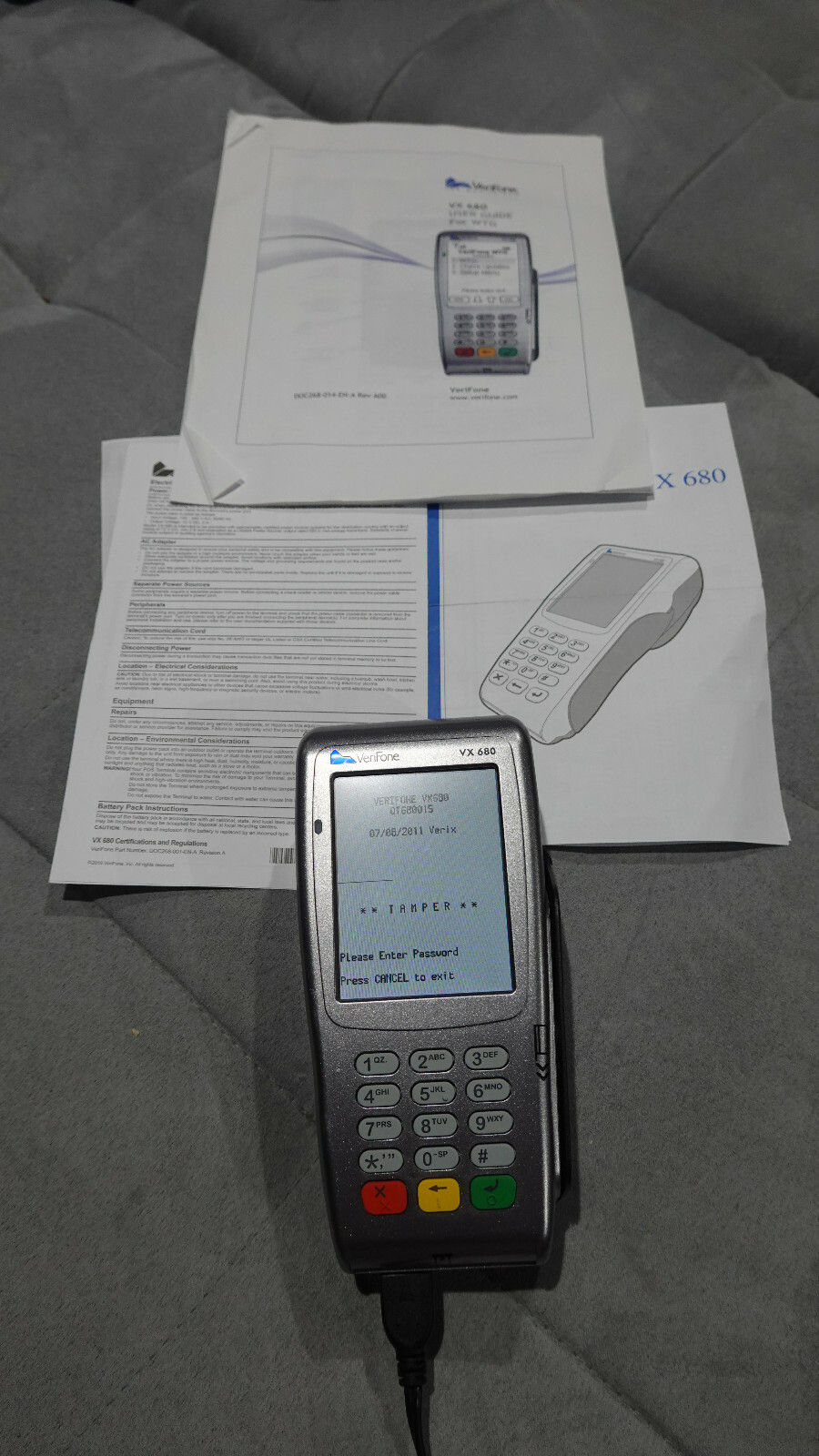 VeriFone VX680 Credit Card Terminal (M268-773-14-USC-2)