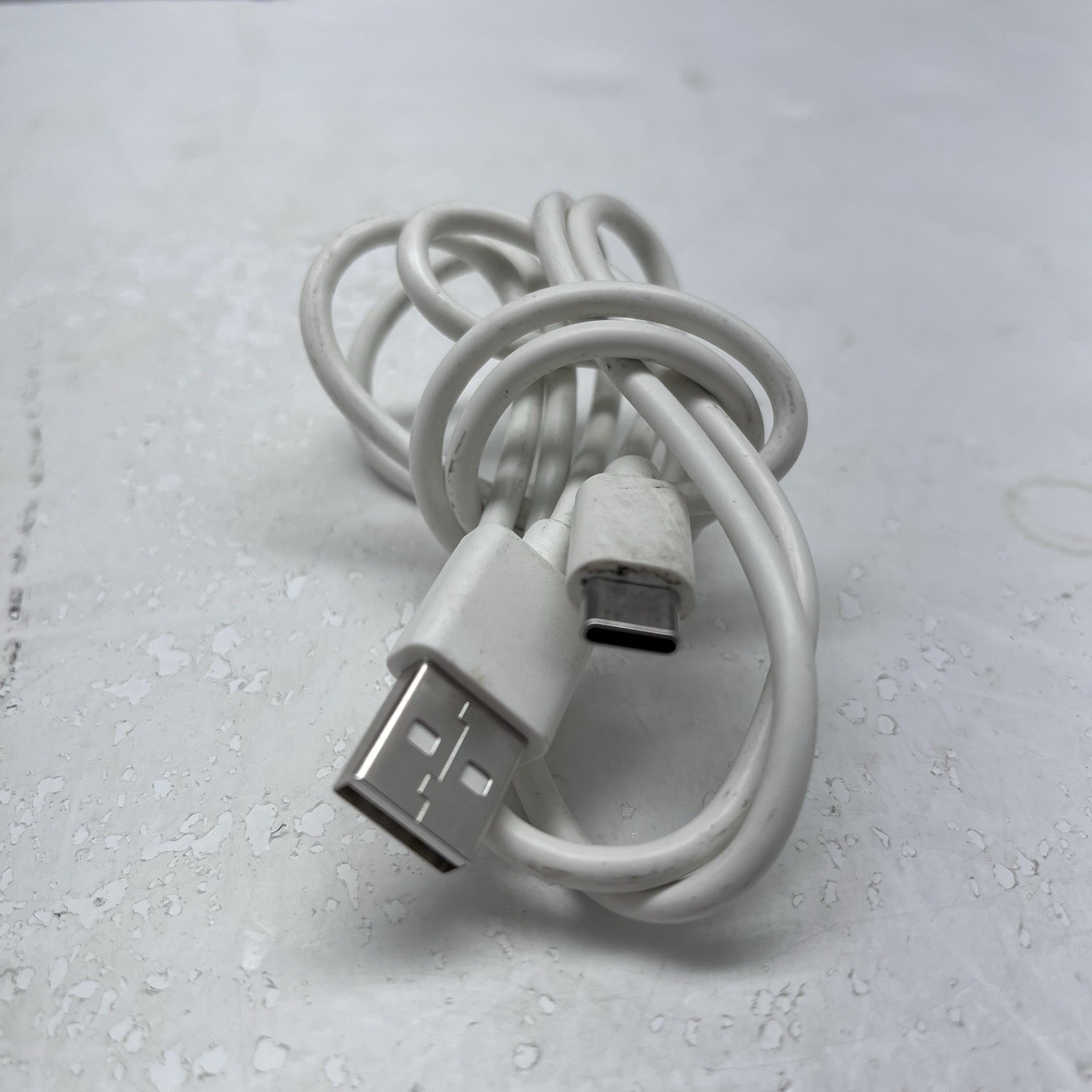 Black/White PAX GLH50D2000HW 5V Adapter With USB C Cable 2000 Micro Amps C2