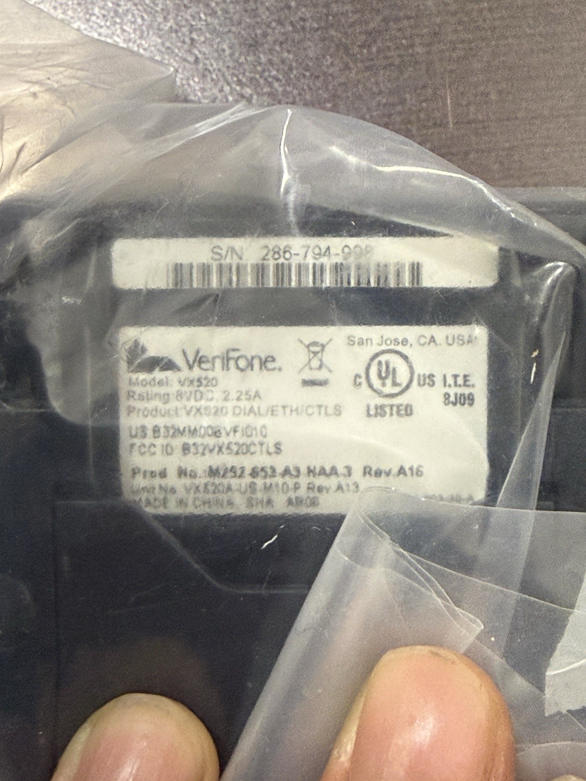 Verifone VX 520 EMV Credit Card Machine