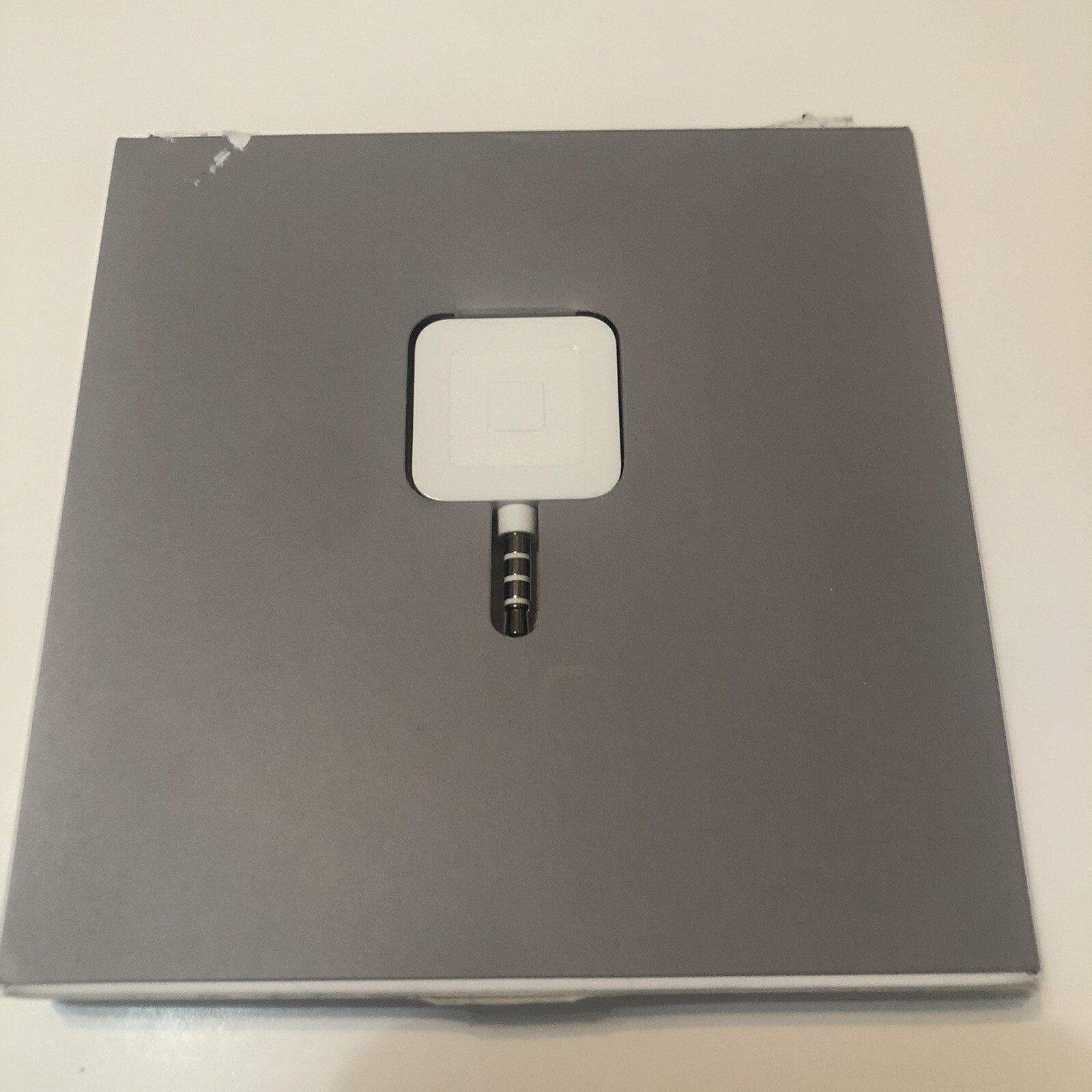 Square A-PKG-0206-01 Credit Debit Card Reader -White for Apple iPhone Not Tested