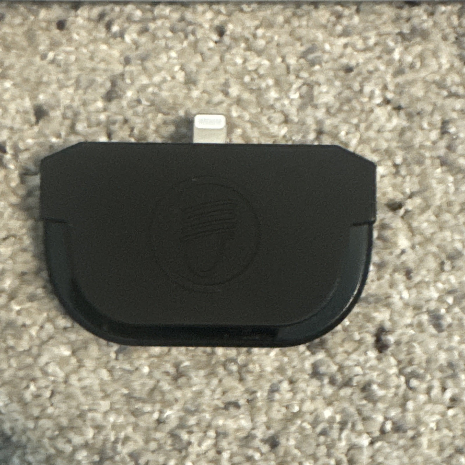 NEW IN BOX MagTek iDynamo 5 Gen II Card Reader for iPhone & iPad