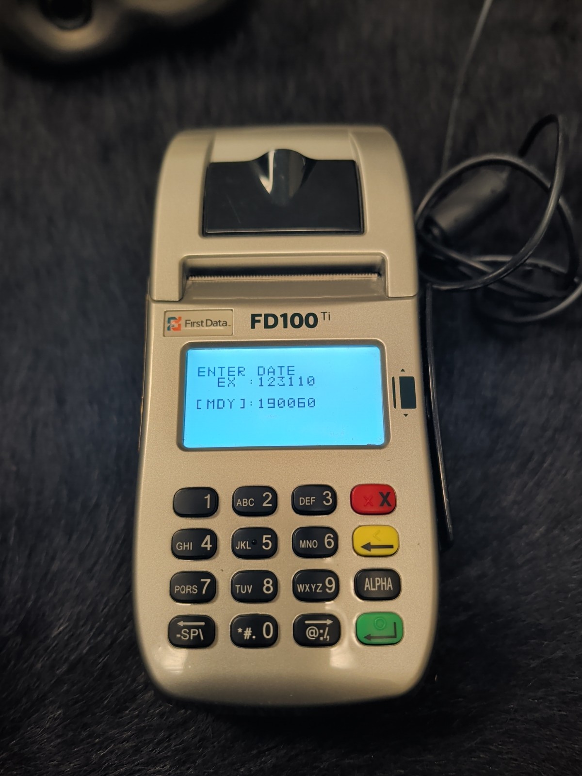 First Data FD100 Ti Credit Card Terminal, Credit Card Machine, Preowned, clean