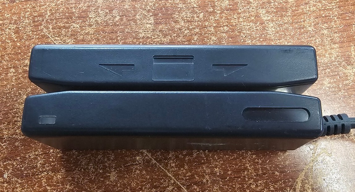 ID Tech USB Minimag Credit Card Reader DEL3331-33UB