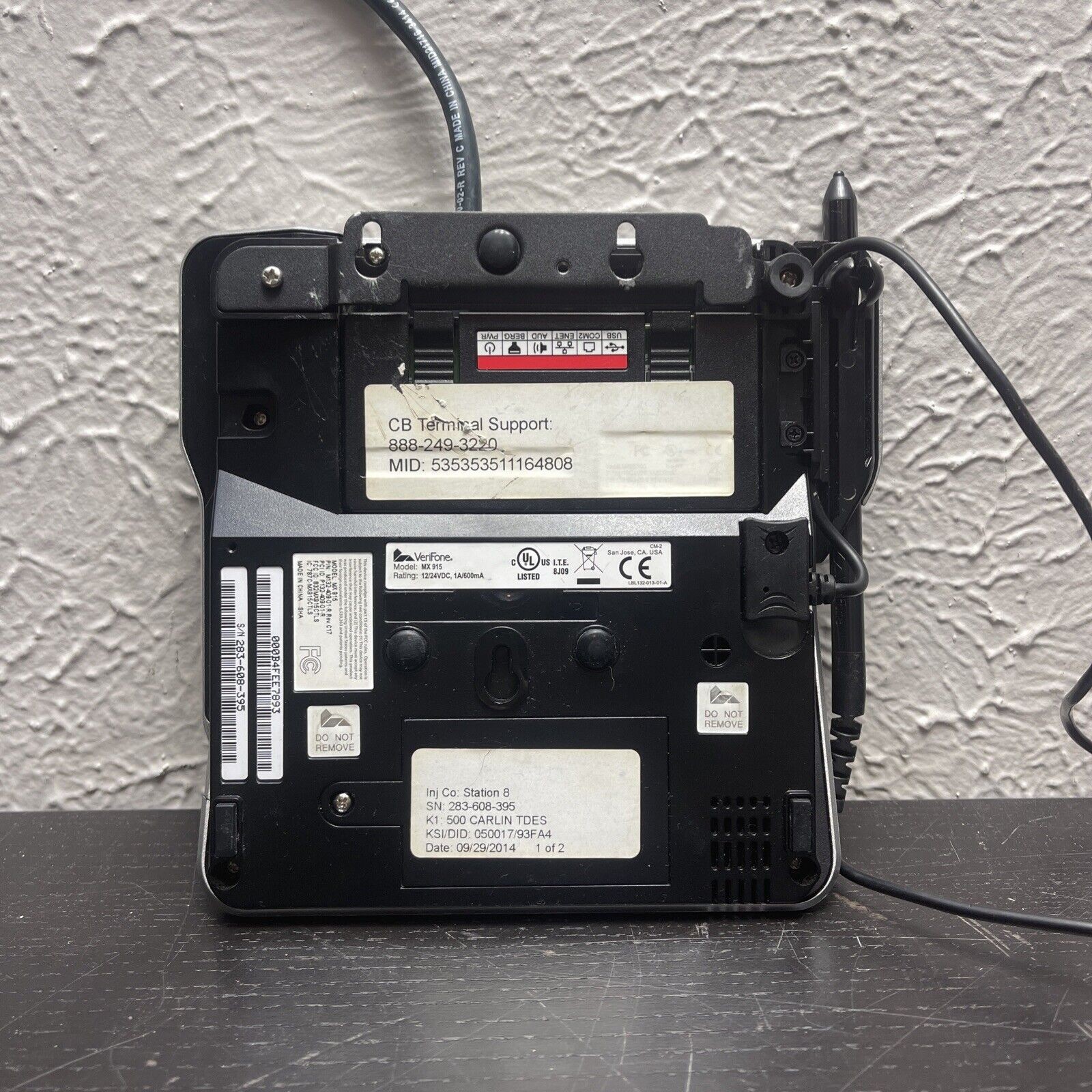 Verifone MX915 Terminal + Genius Customer Engagement Platform CBL-332-003 Cables