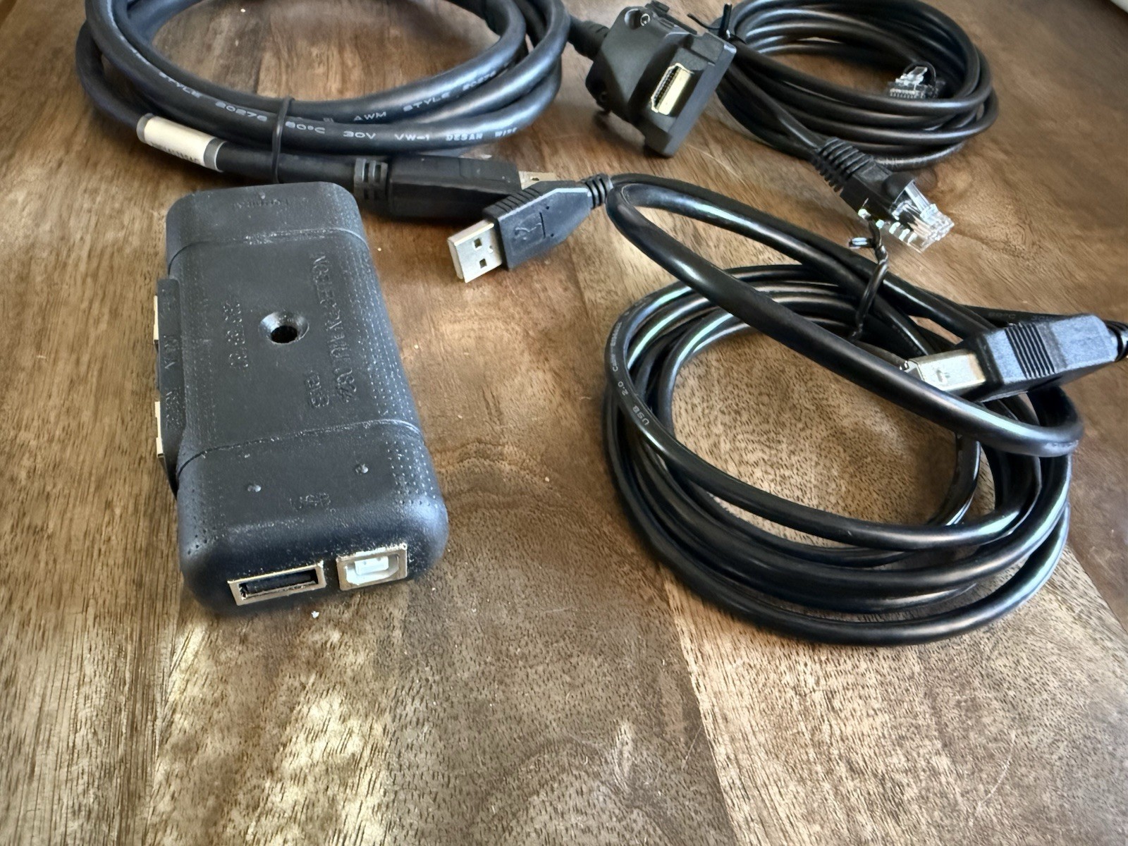 Ingenico Lane VBox Kit [interface hub, umbilical cable, power supply, USB cable]