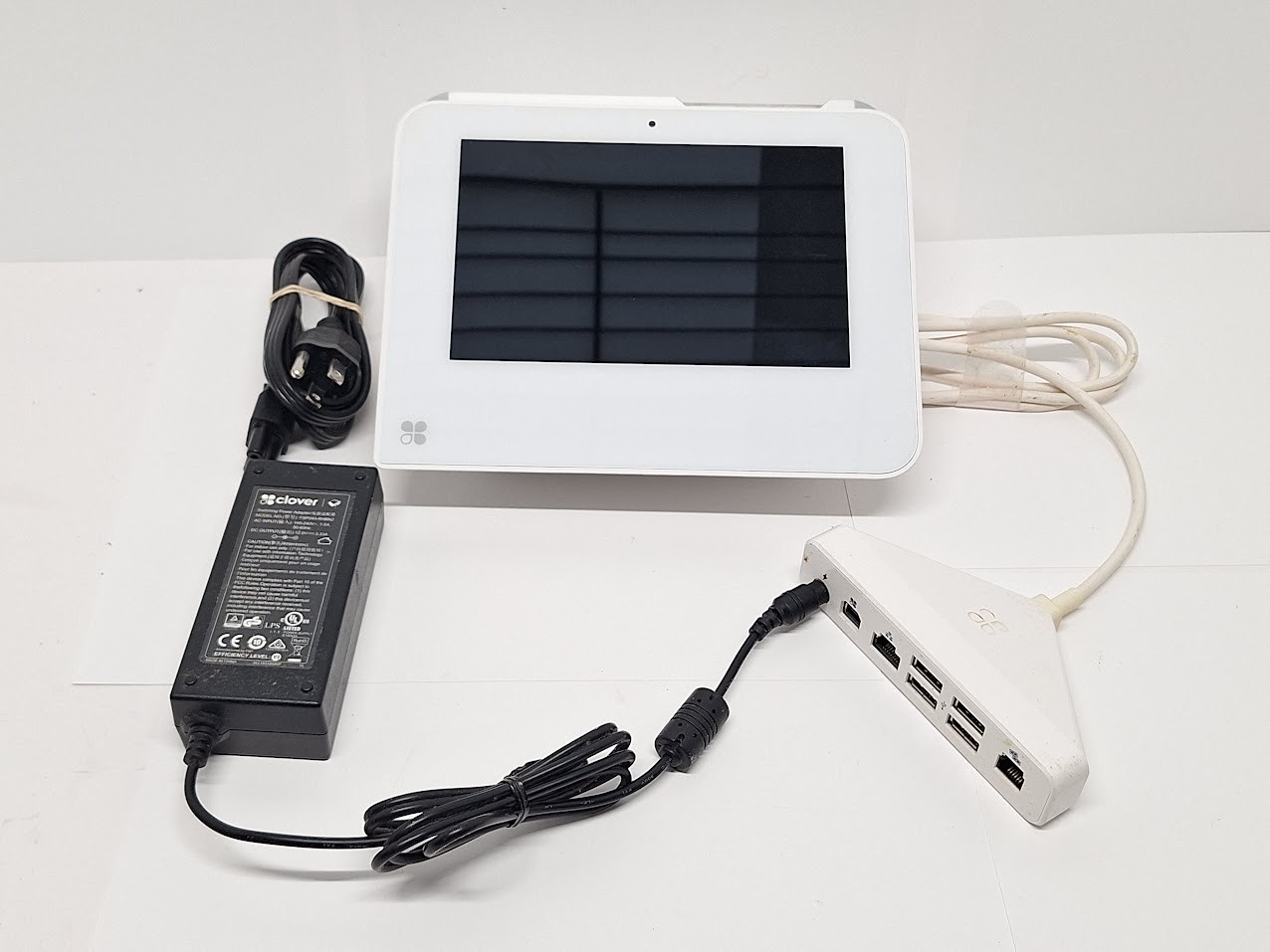 Clover Mini Wi-Fi C300 POS System w/ Triangle Hub and Power Cord
