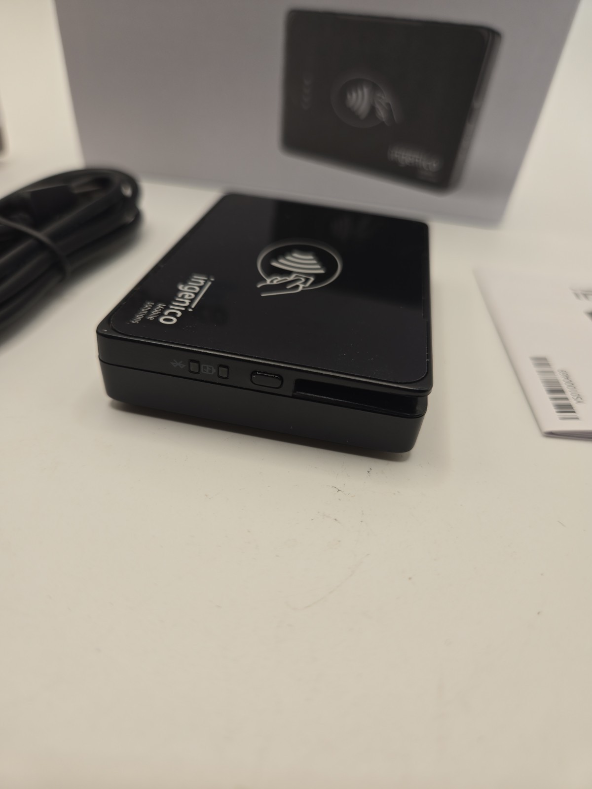 Ingenico Mobile Solutions Apple Pay/Electronic Payment Card Reader Device
