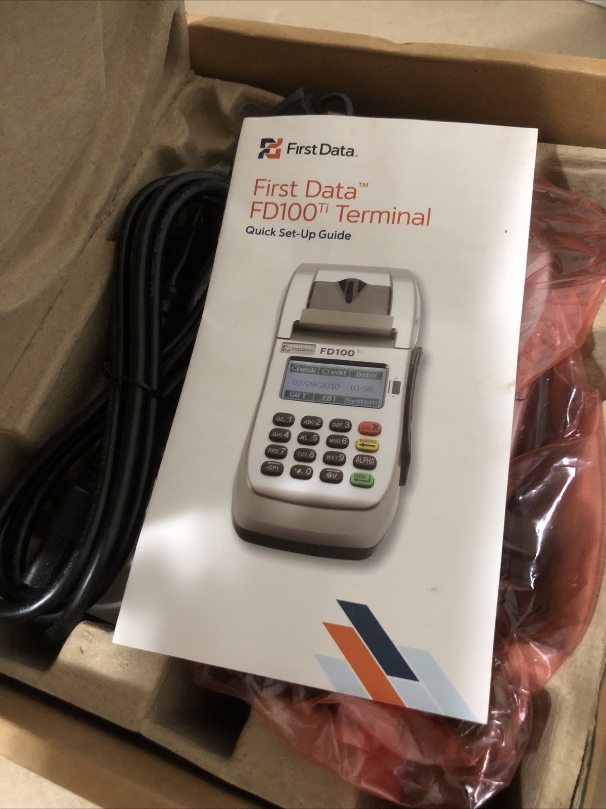 First Data FD 100 Credit Card Terminal. New
