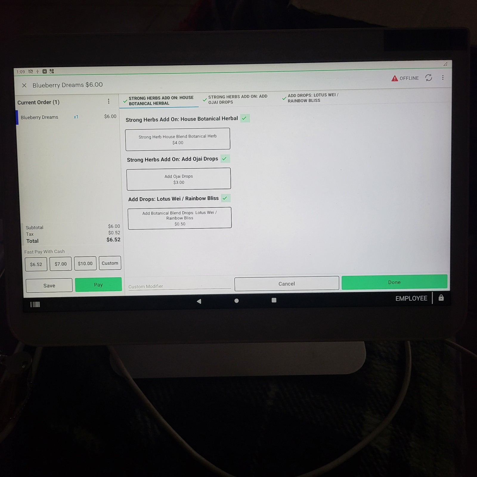 Clover Station Pro Point-of-sale System Featuring A Large Customer-facing System