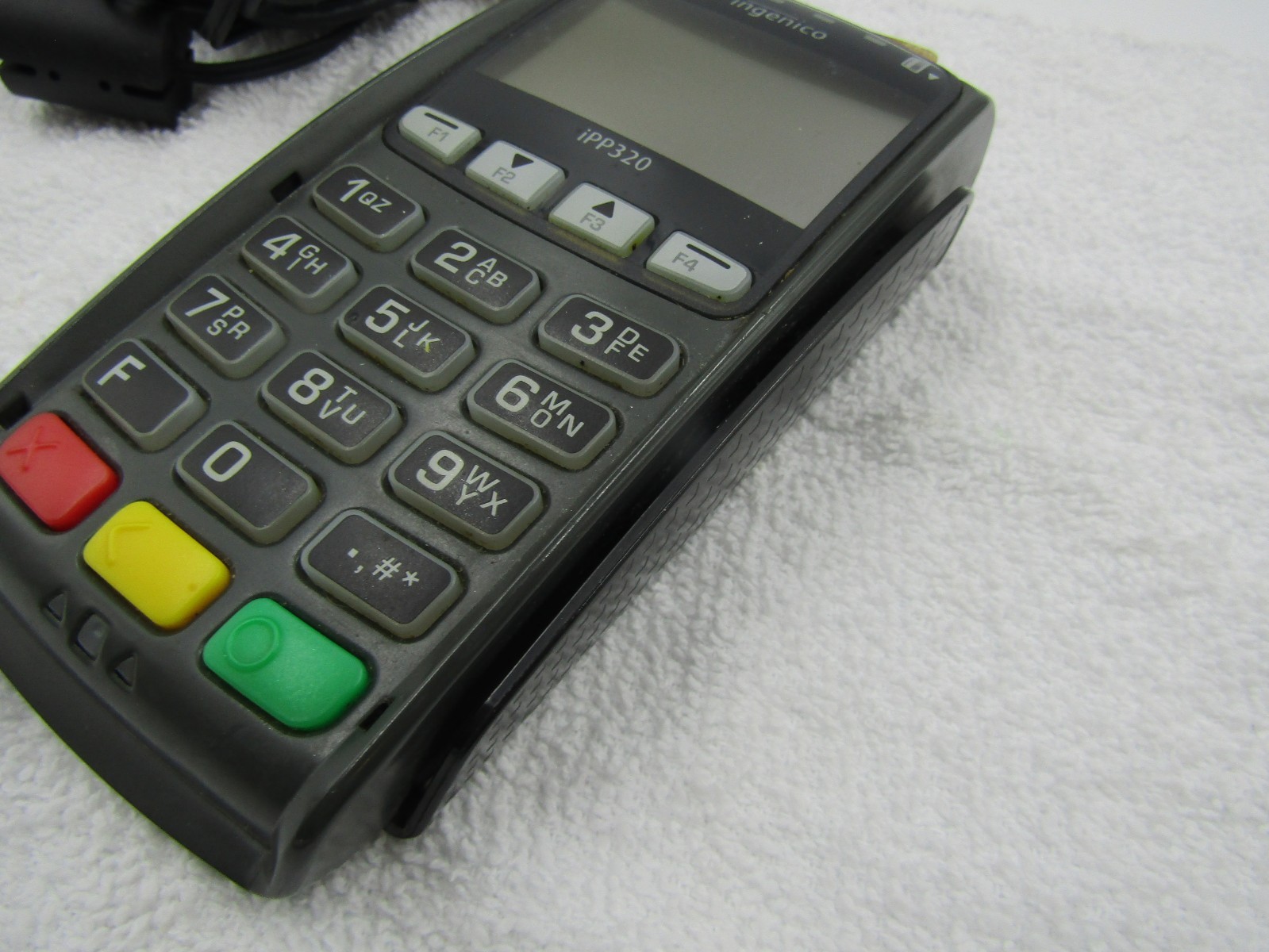 Ingenico IPP320 Payment Credit Card Reader Terminal With Cord
