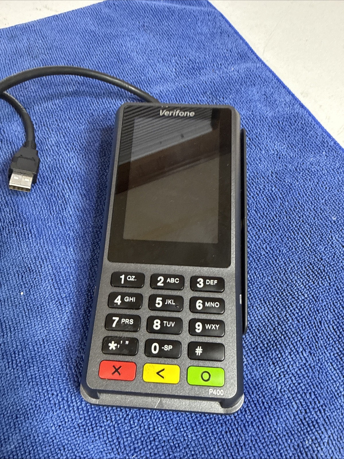 Verifone P400 Plus Credit Card Reader – POWERS ON / UNTESTED / SOLD AS IS!