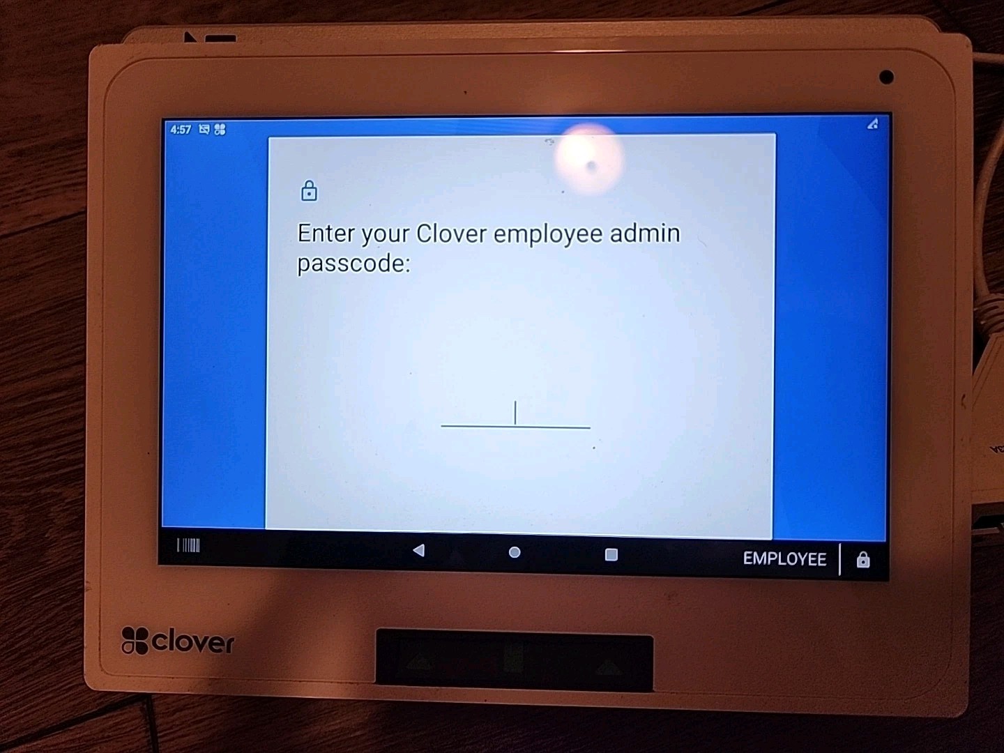 Clover Mini C305 POS System/Credit Card Terminal and Triangle Hub