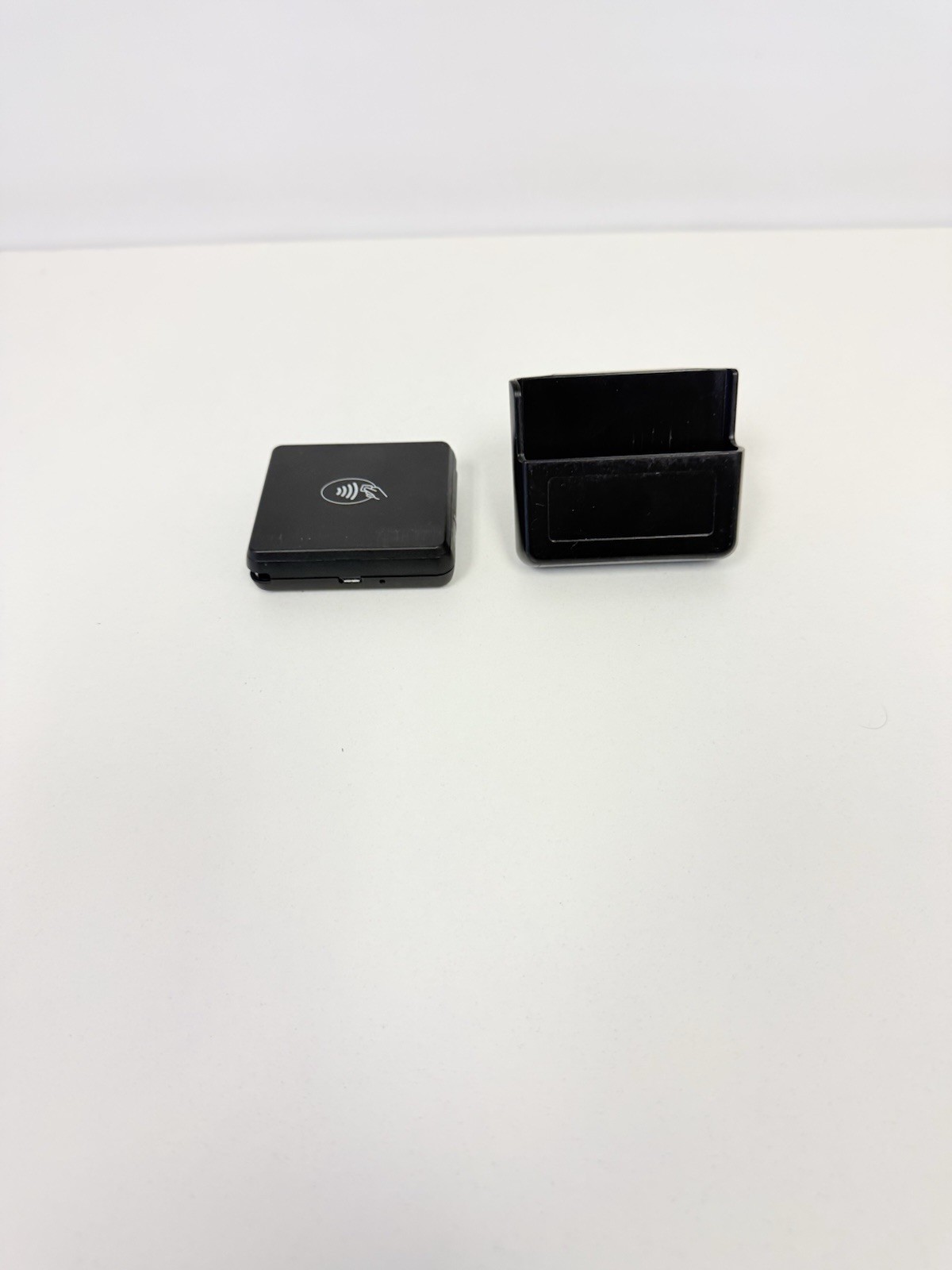 BB POS CHB20 POS Card Reader With Stand Black Tested