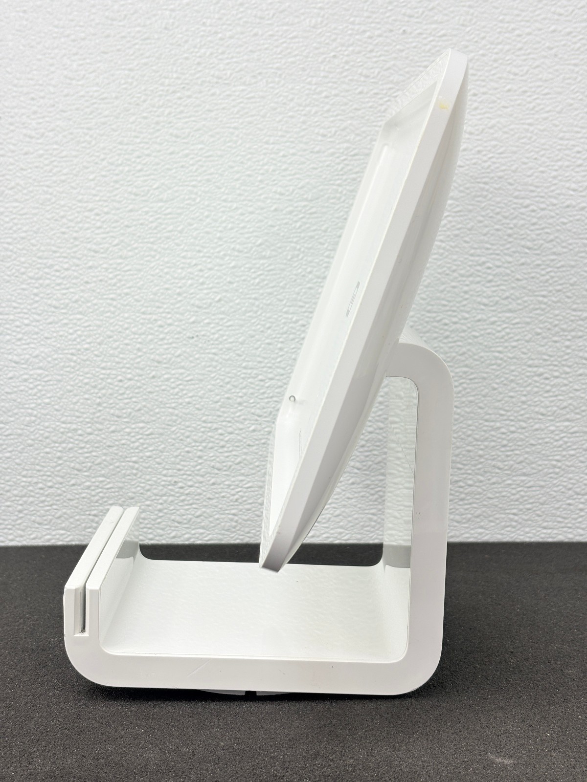 Pre Owned | Square S089 POS Terminal Countertop Dock Only – White for 9.7″ IPAD