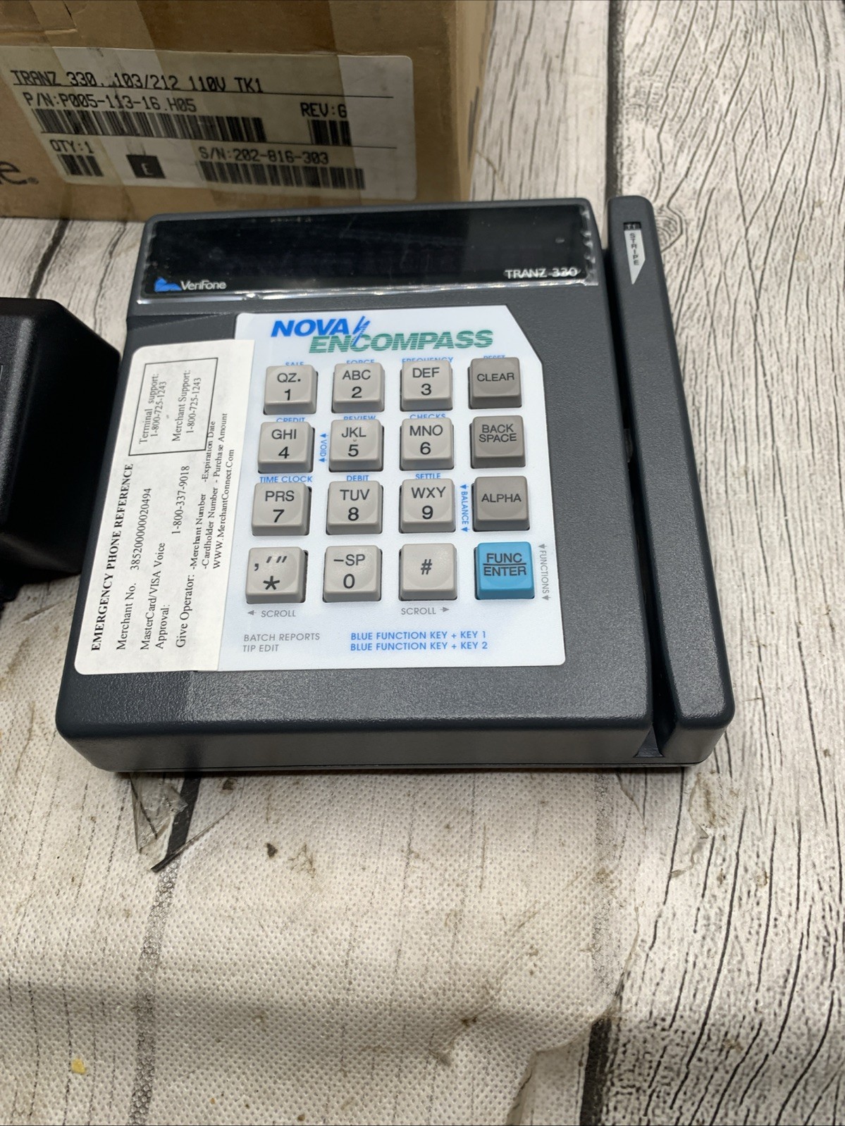 Verifone Tranz 330 Credit Card Reader Terminal with AC Adapter Power Turns On