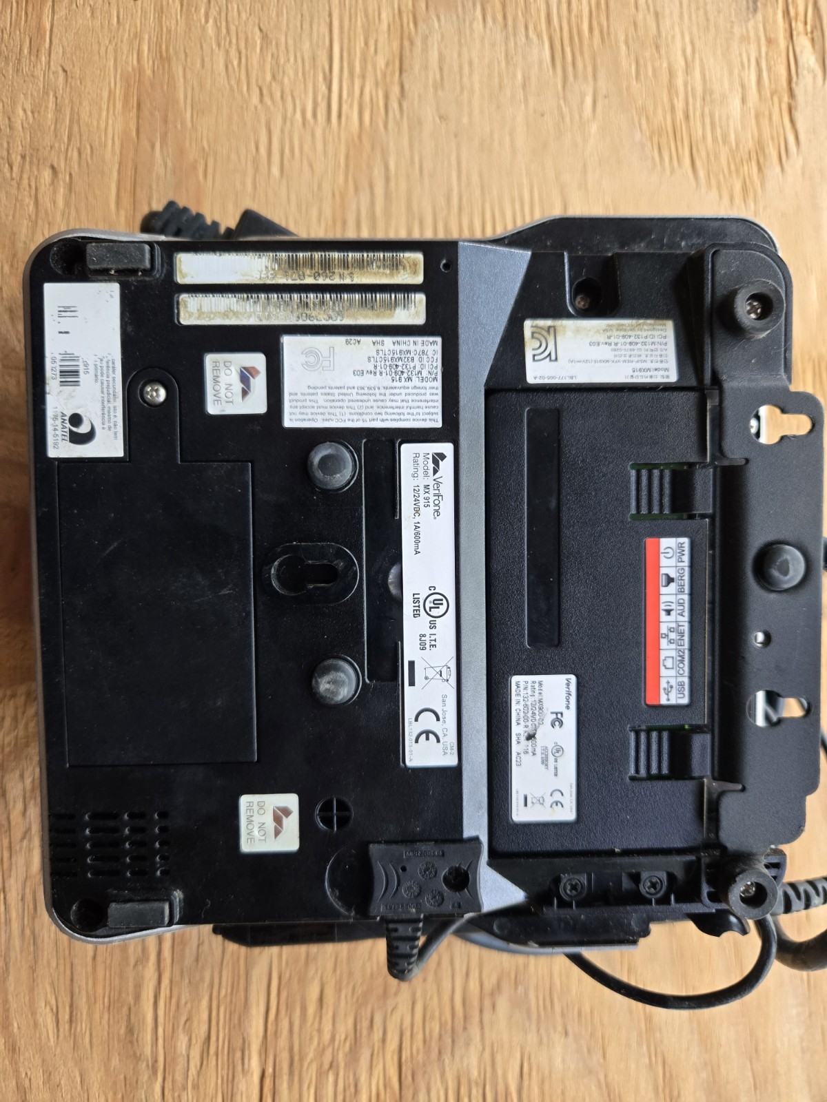 Verifone Payment Terminal – M13240901R – MX915 (broken power cord plug in)