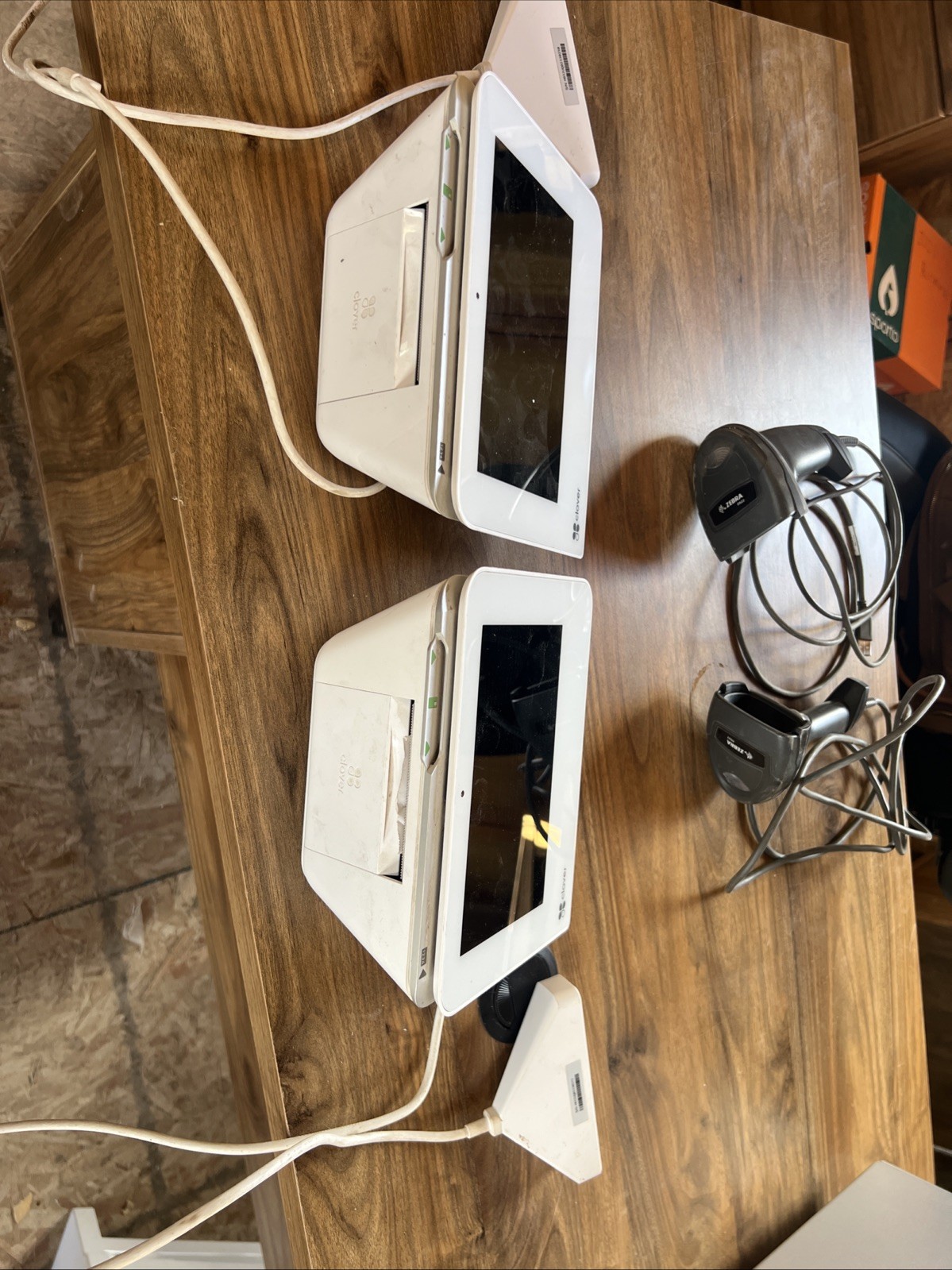 Clover Mini C302U POS System (Wi-Fi + Cellular) with USB Hub Excellent Condition