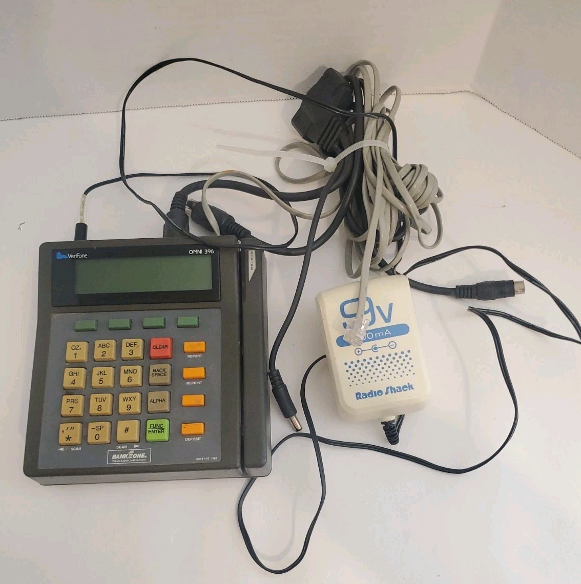 Vintage VeriFone Omni 396 Credit Card Terminal GE Card Services Retro Hacking