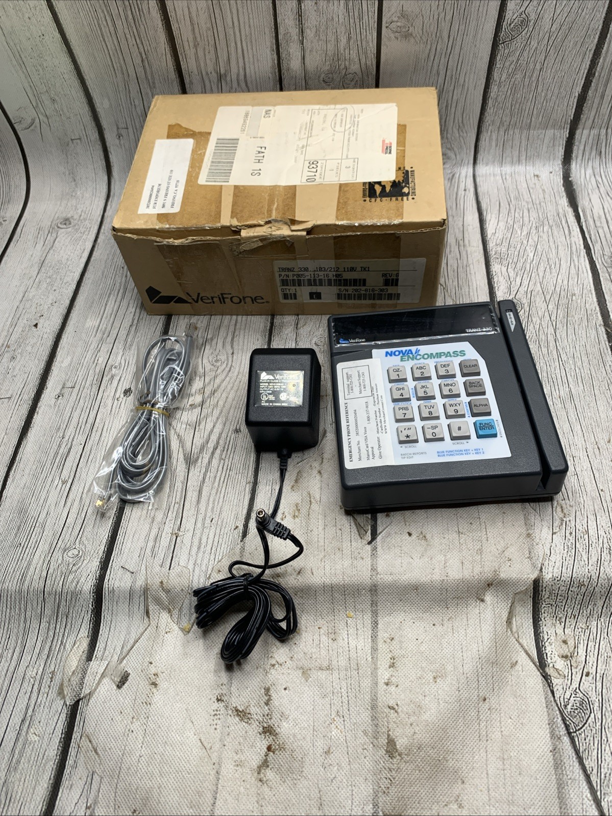 Verifone Tranz 330 Credit Card Reader Terminal with AC Adapter Power Turns On