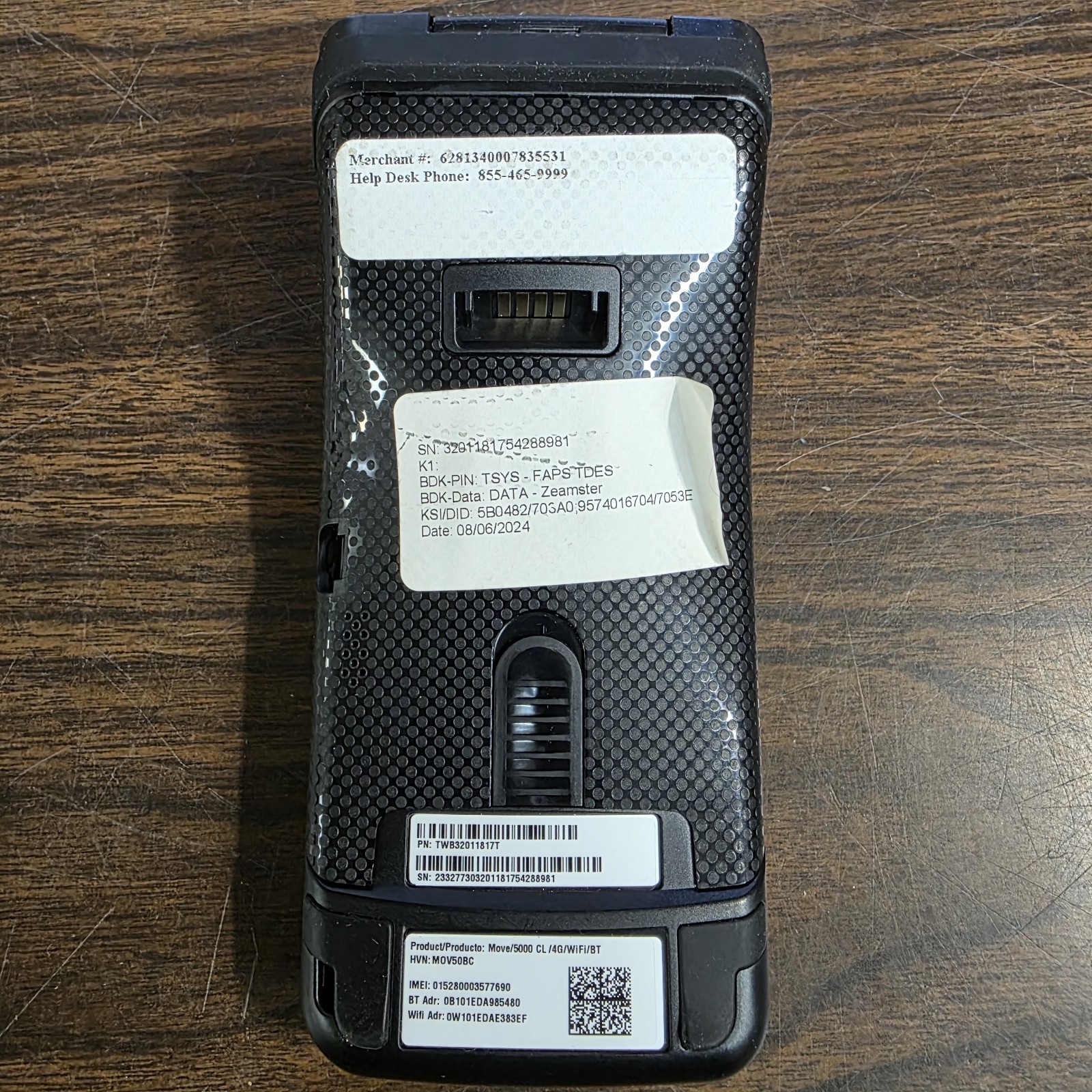 Ingenico Move/5000 Card Reader Terminal with charger. Batteries hold charge