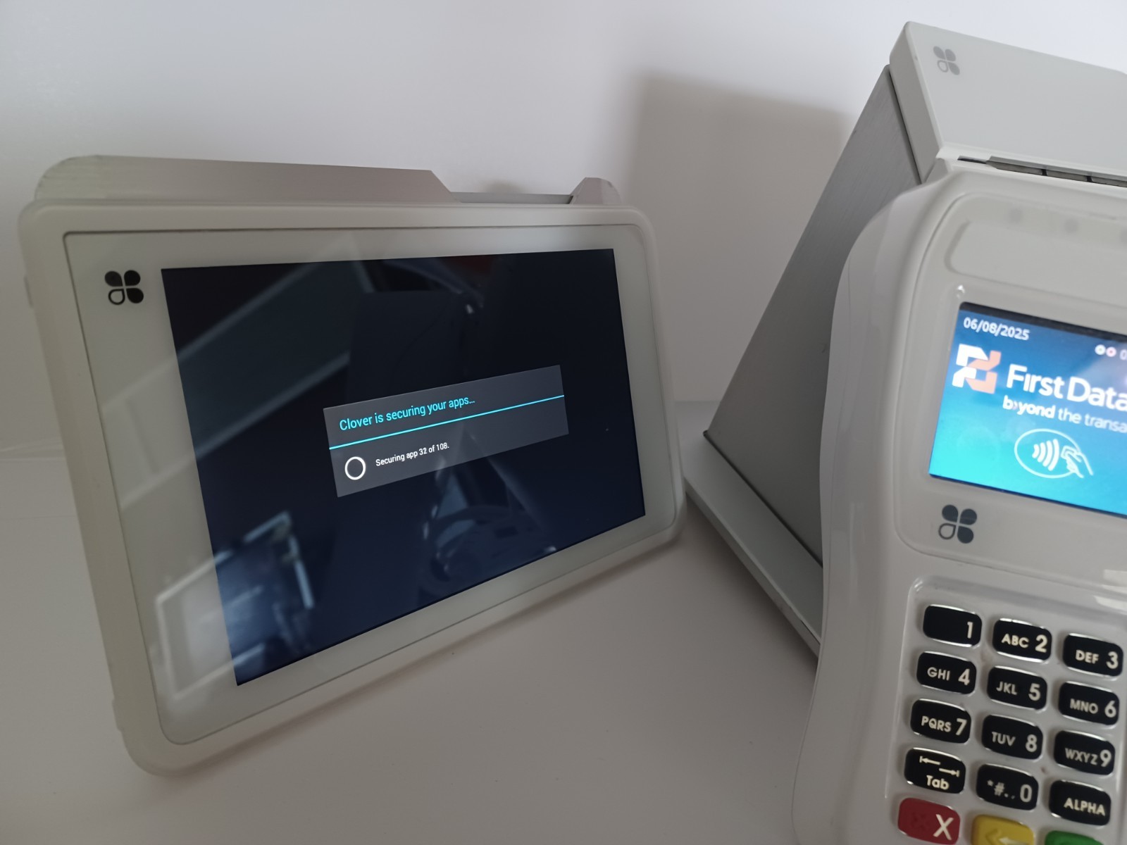 Clover POS Bundle- Pin Pad, Station Printer, 2 Mobile 3G -Free Shipping, TESTED!