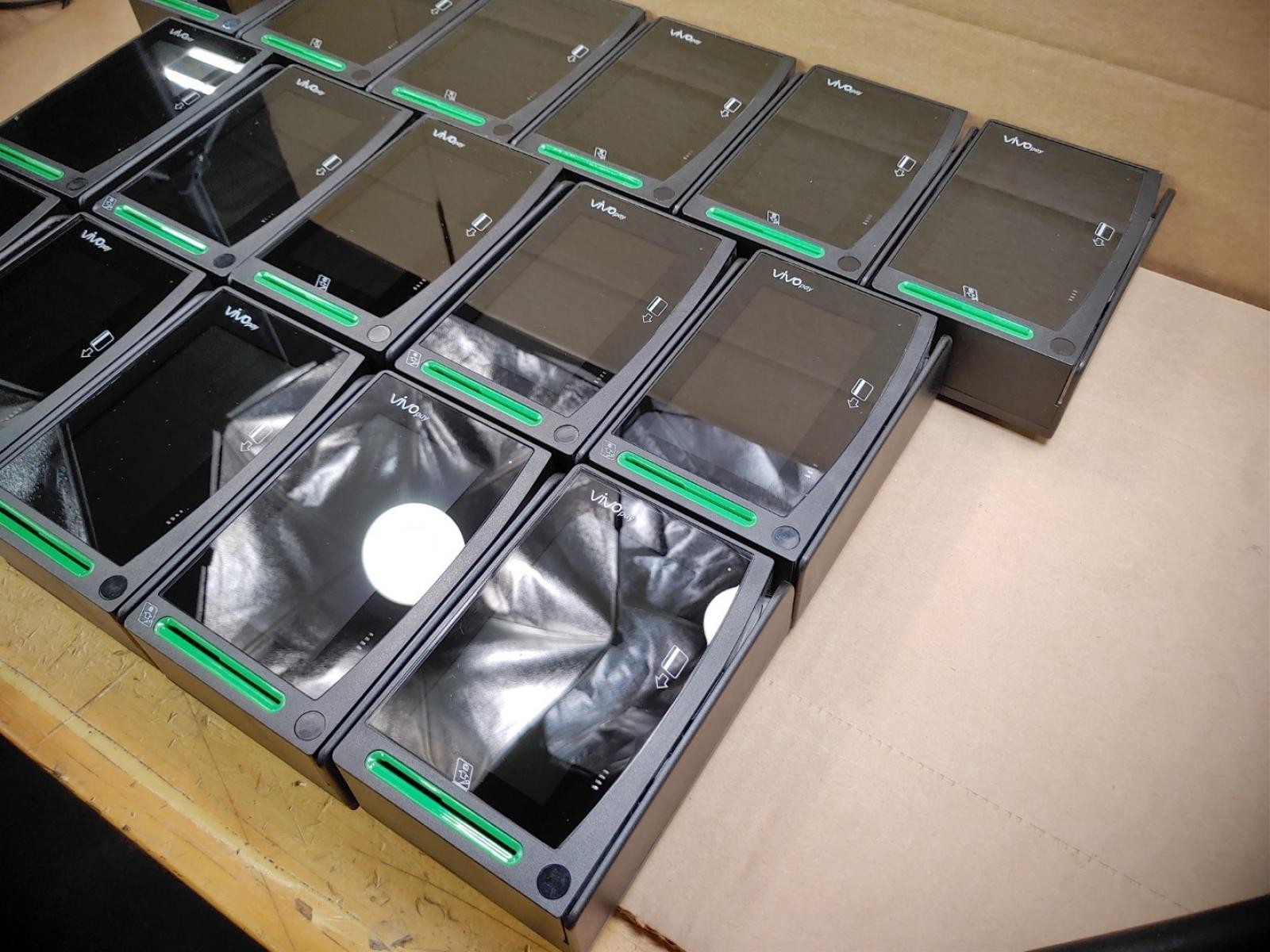 LOT of (16) ID Tech VP6800 Payment Device Card Reader IDV68-10011 *UNTESTED*ASIS