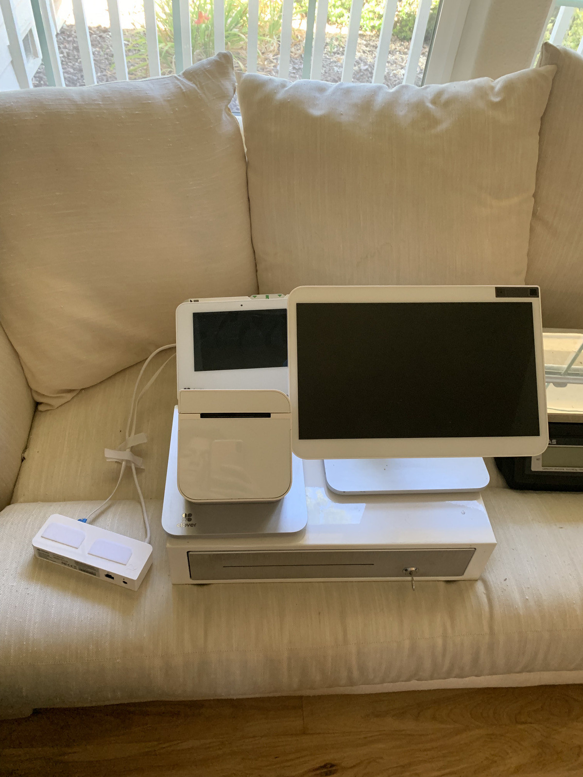 Clover Station Pro S503 POS System – Terminal, Display, Printer, Hub