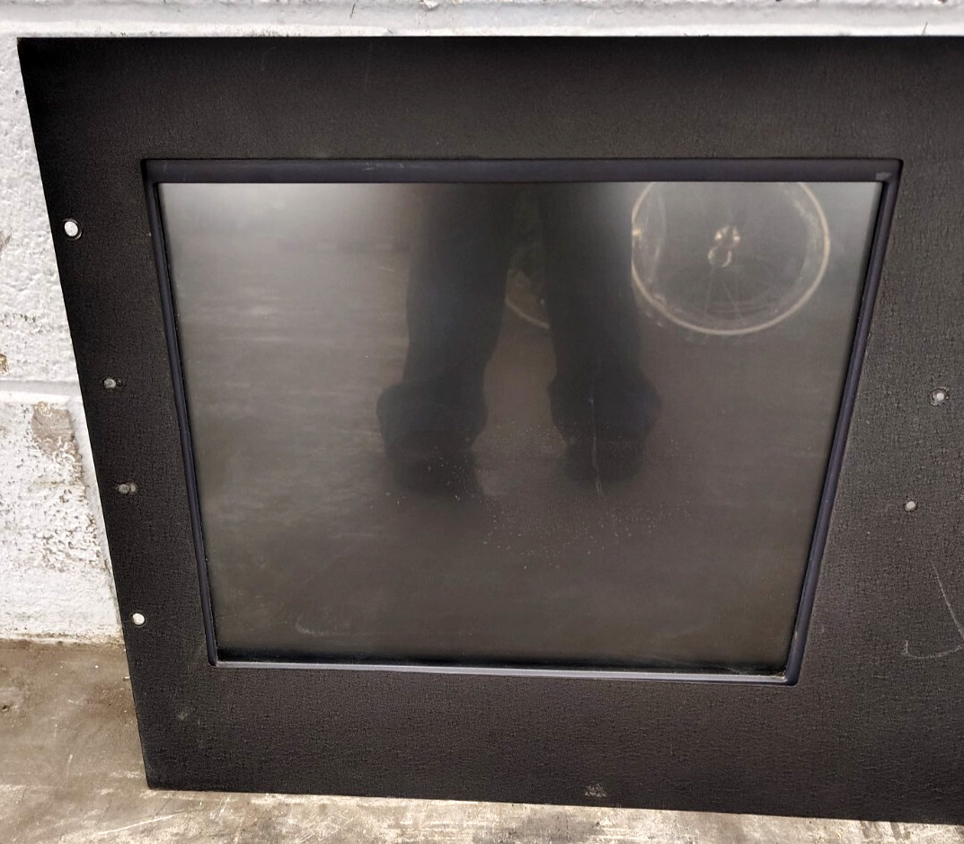 SELF-SERVICE INTERACTIVE TERMINAL W/ELO TOUCH SCREEN ET1715L-8CWA-1-G