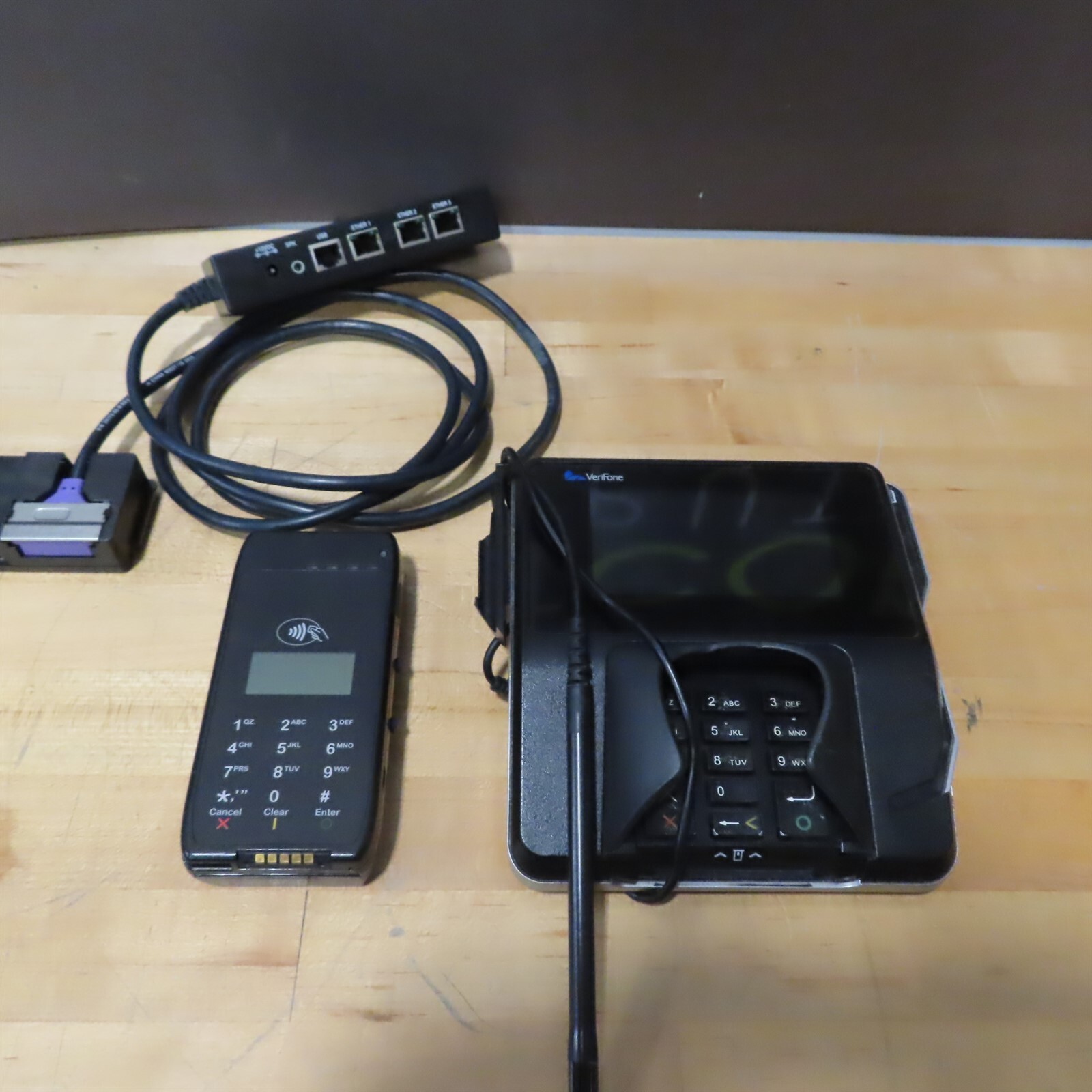 Lot VeriFone MX-915 M132-409-01-R E335, MX900-02, 24173-02-R