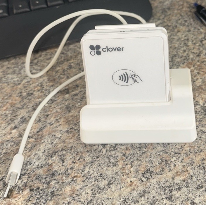 Clover Go RP457 A Contactless Chip Swipe Card Reader White