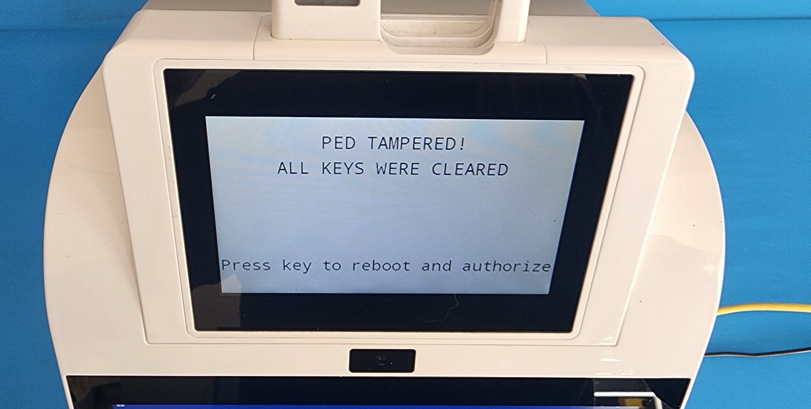 PAX E800 All-in-One Android-Based POS – E800-A4222-1431-501-EA – PED TAMPERED!