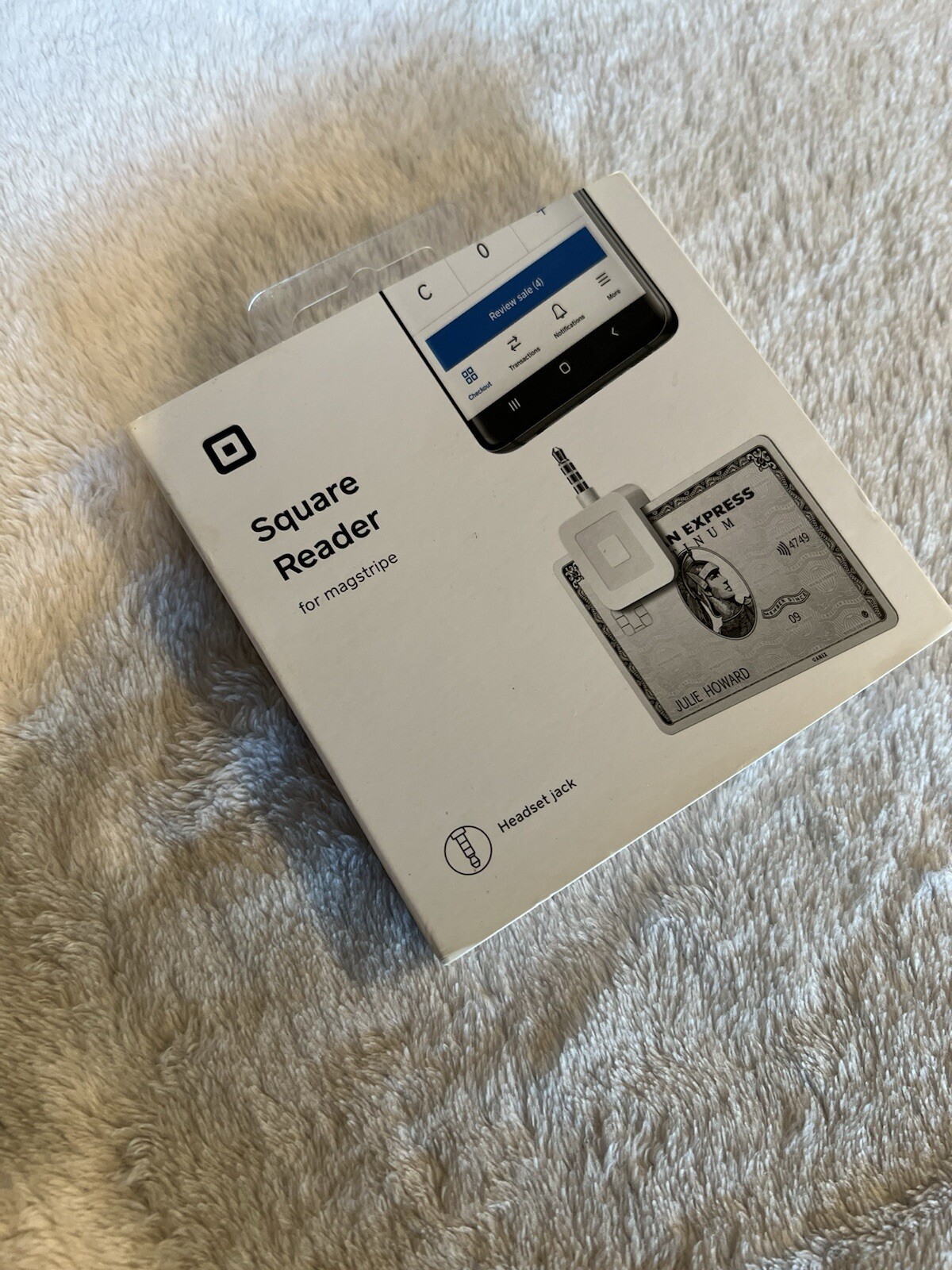 Square A-PKG-0206-01 Credit Debit Card Reader – White for Apple iPhone/Android