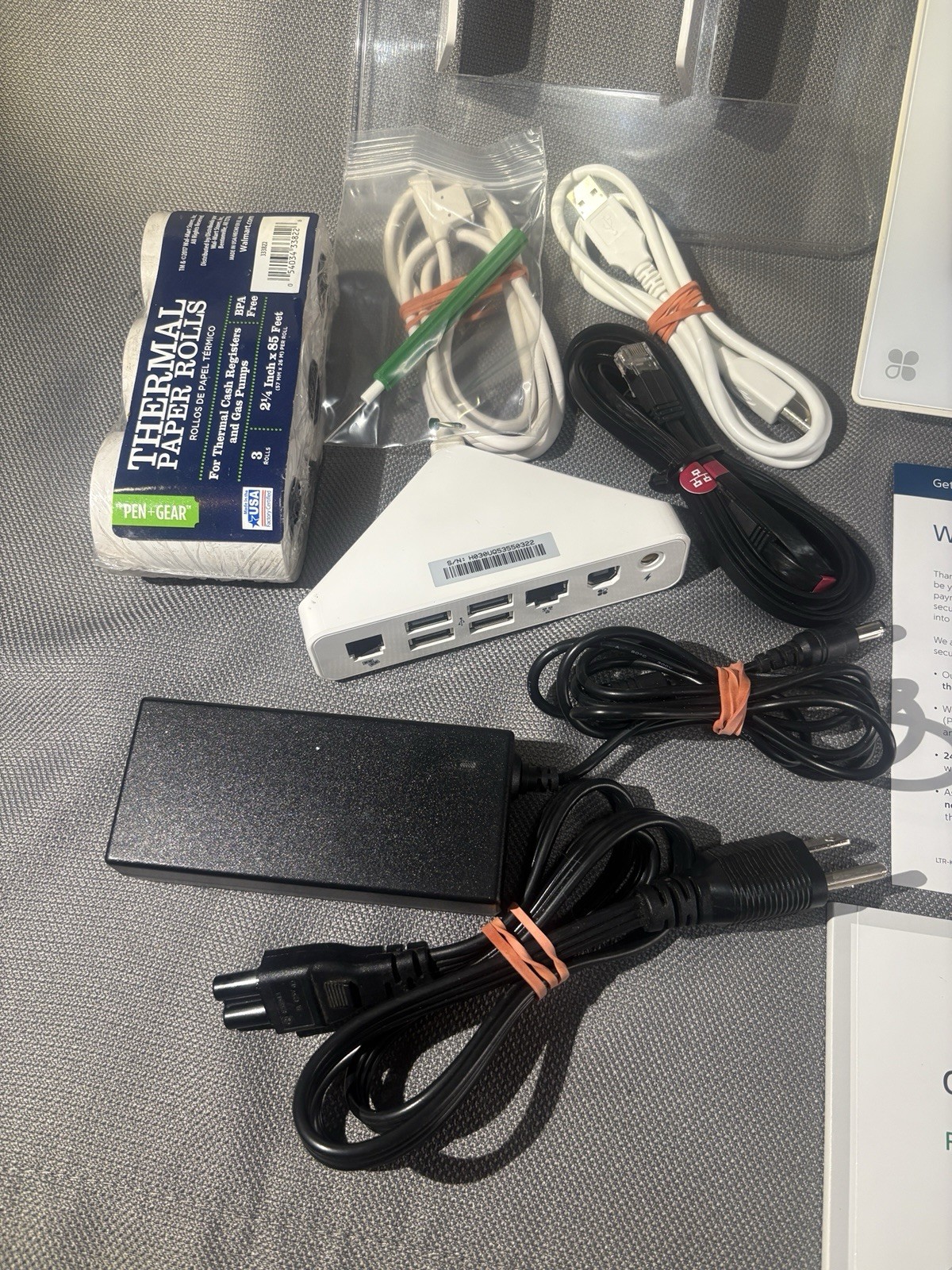 Clover Mini Wi-Fi C300 Card Reader Point of Sale System. 1st Generation