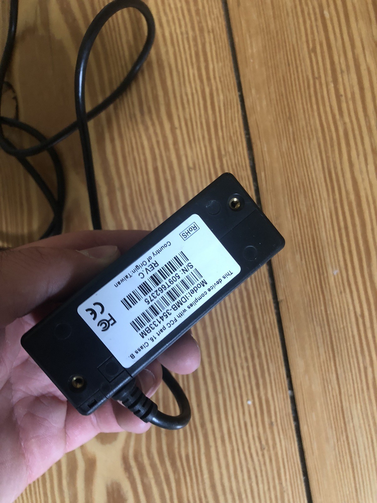 ID Tech IDMB-354133BM MiniMag USB Credit Card Reader