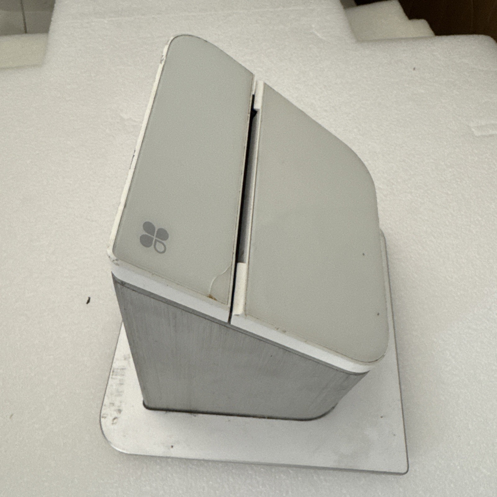 As Is.Clover Station High-Speed Receipt Printer (MODEL:P100) *No Power adapter*