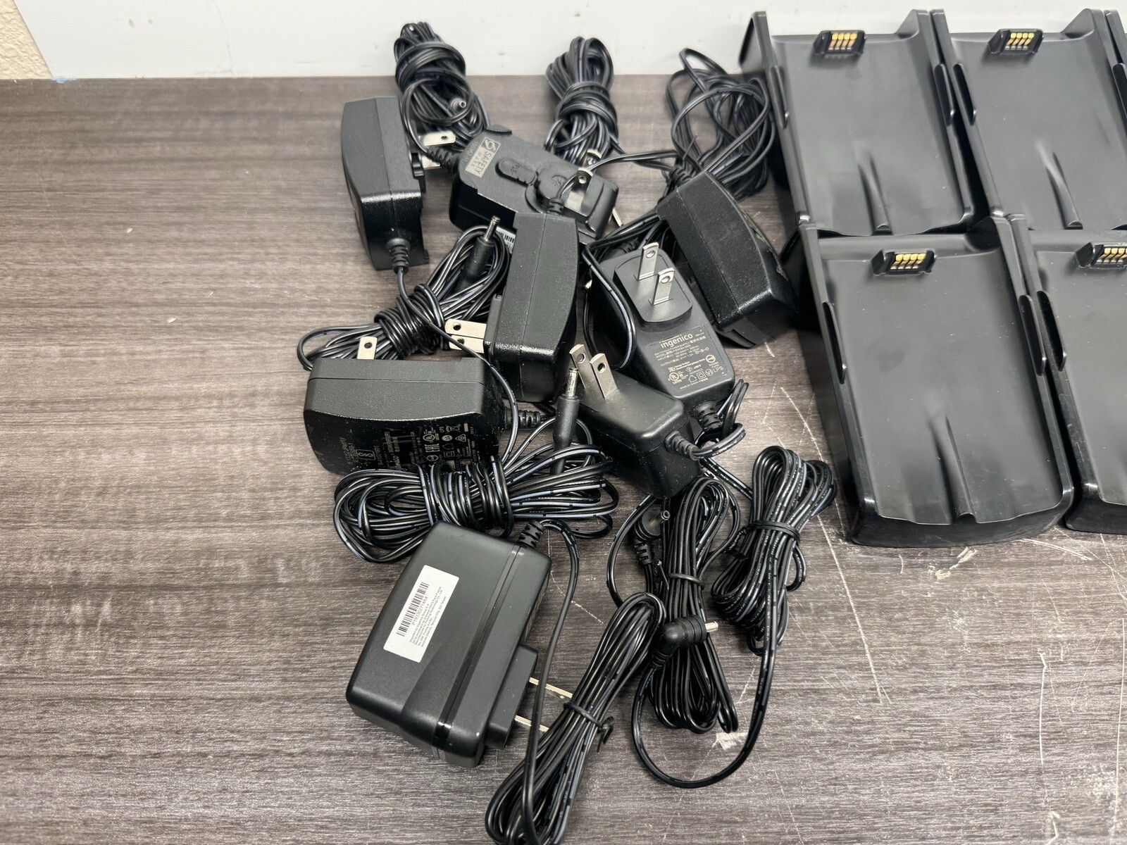 Lot Of 8 Ingenico iWL200 Base Docking Station for Ingenico iwl2** – N20