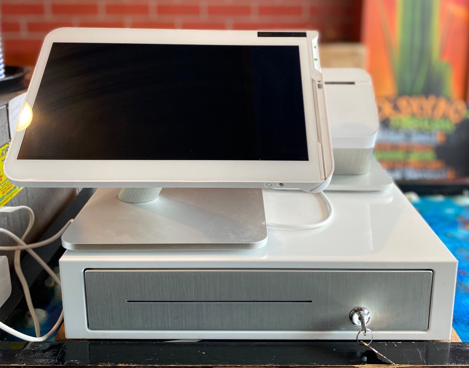 Clover Station POS System Apple-Pay-EMV-Printer- Cash Drawer