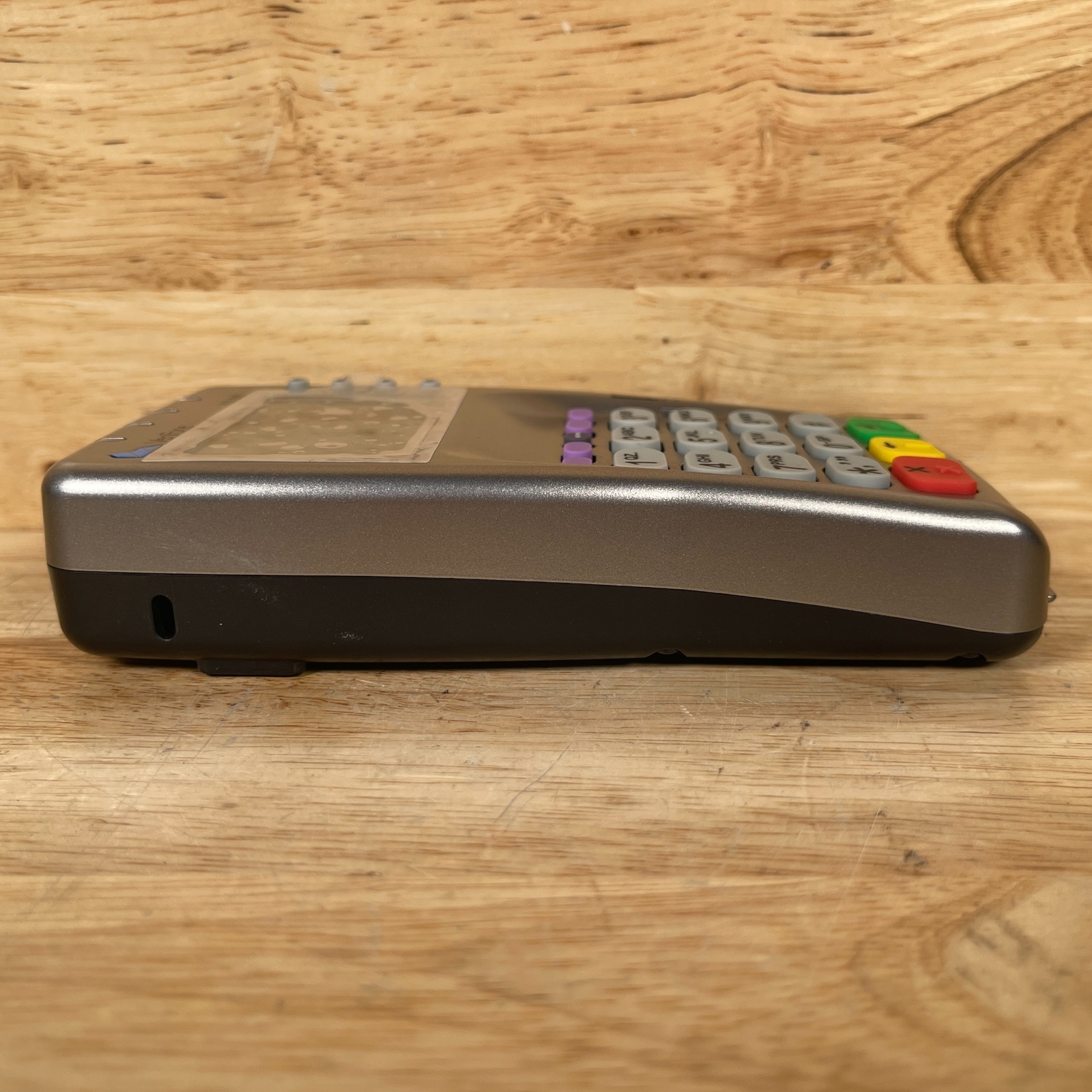 Verifone VX805 CTLS Ergonomic 2.6″ LCD NFC/MSR Enabled Pinpad Credit Card Reader