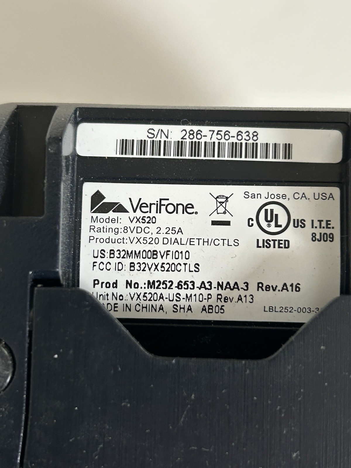 Verifone VX520 CTLS Credit Card Machine with Power Supply and Ethernet Cable