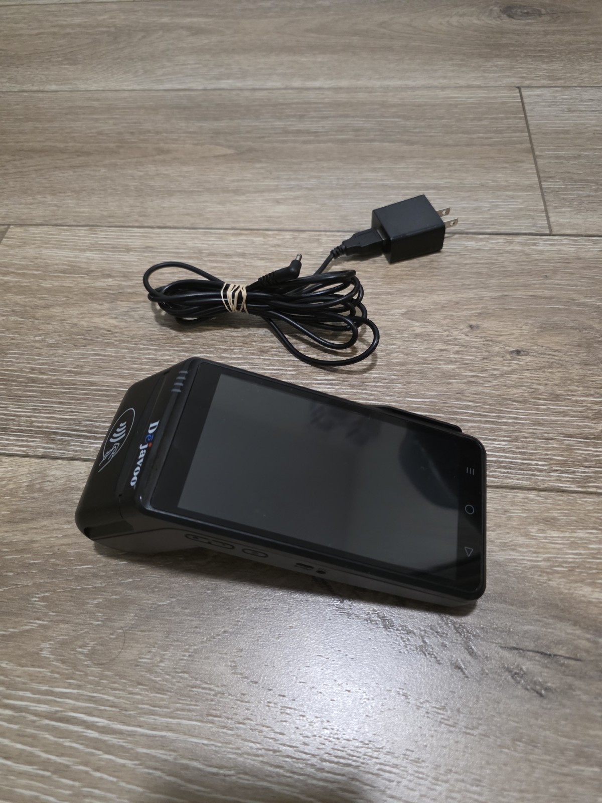 DEJAVOO QD2 WIRELESS TERMINAL (4G + WIFI) “UNLOCKED” USED
