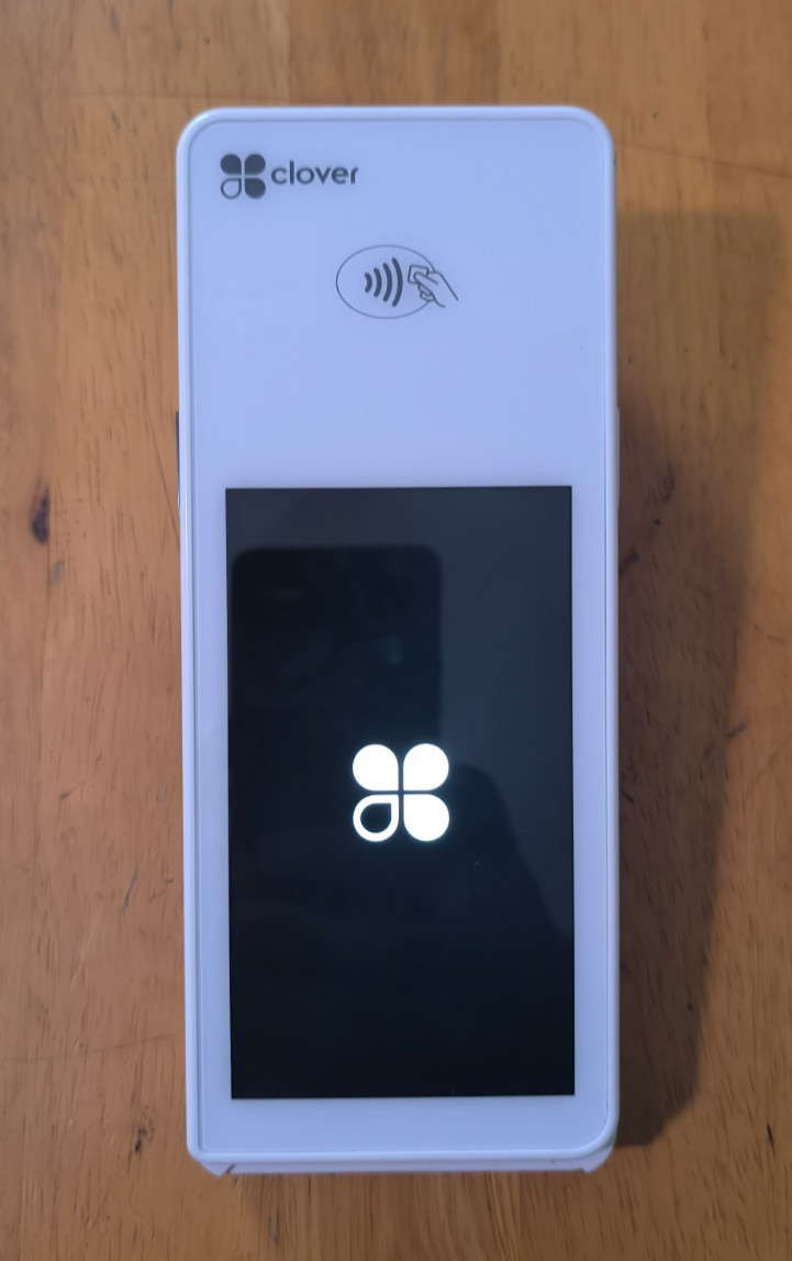 CLOVER FLEX C403 CREDIT CARD READER TERMINAL Turn on Free Case