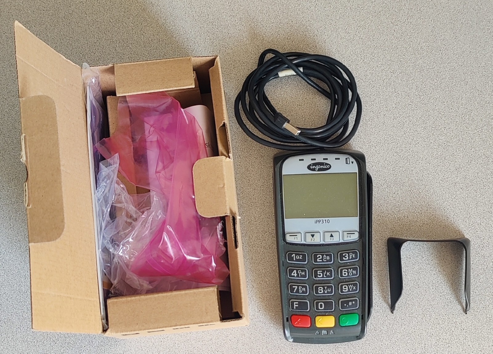 USB Credit Card Terminal with MagneticSwipe -INGENICO IPP310-11T2485A / 11P2486A