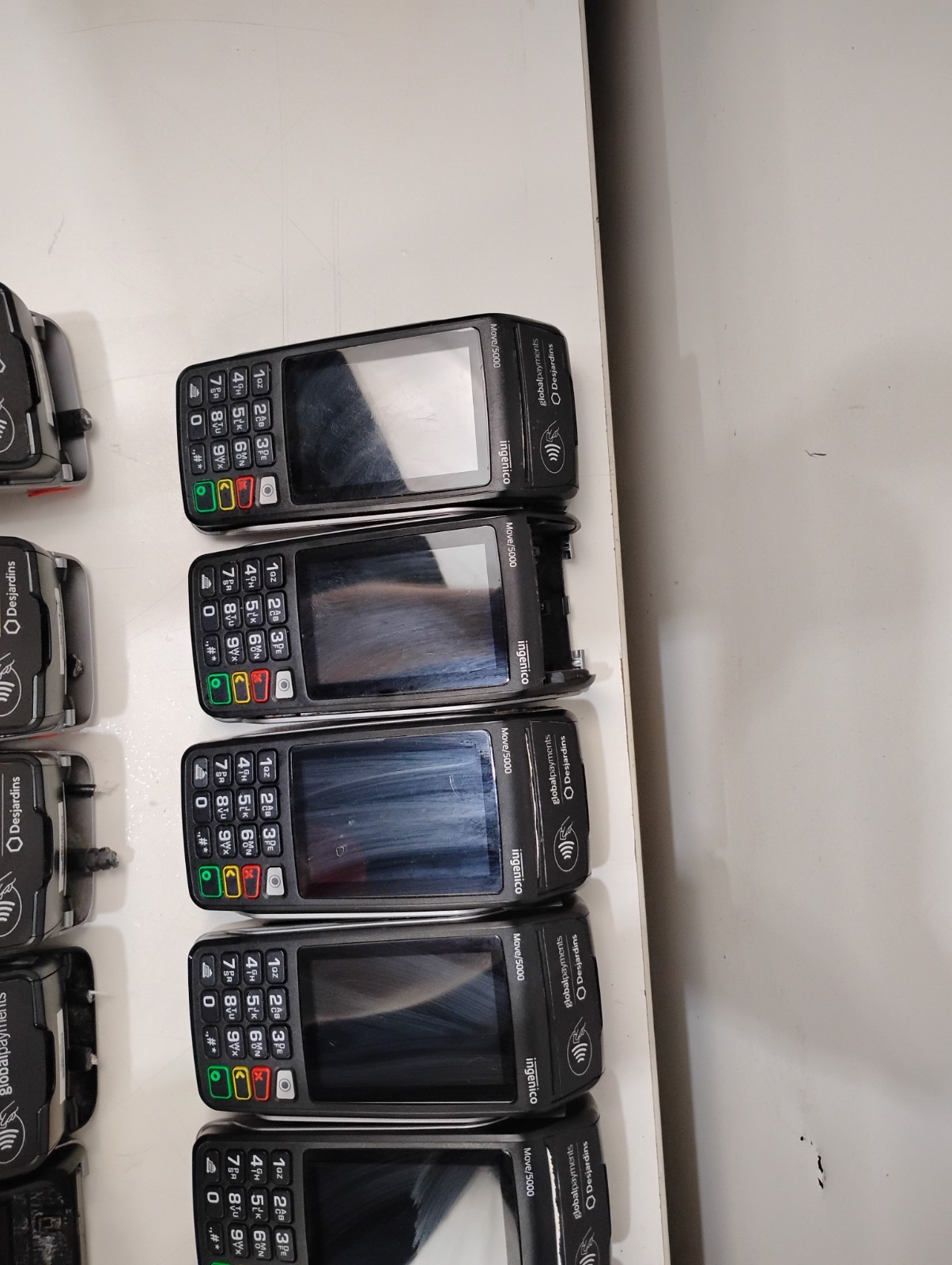 NO TARIFF LOT 16X INGENICO TERMINALS + 6 BASES + 4 CASES + 3x 8V POWER SUPPLIES