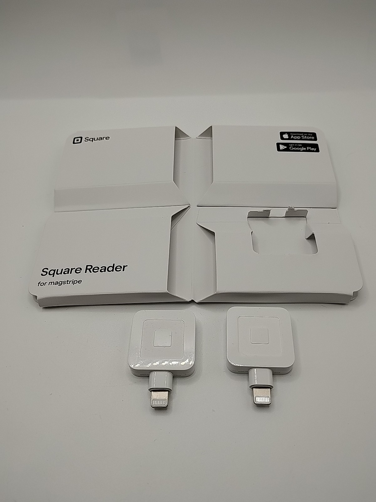 Square Reader for Magstripe Lightning Lot Of Two Open Box New