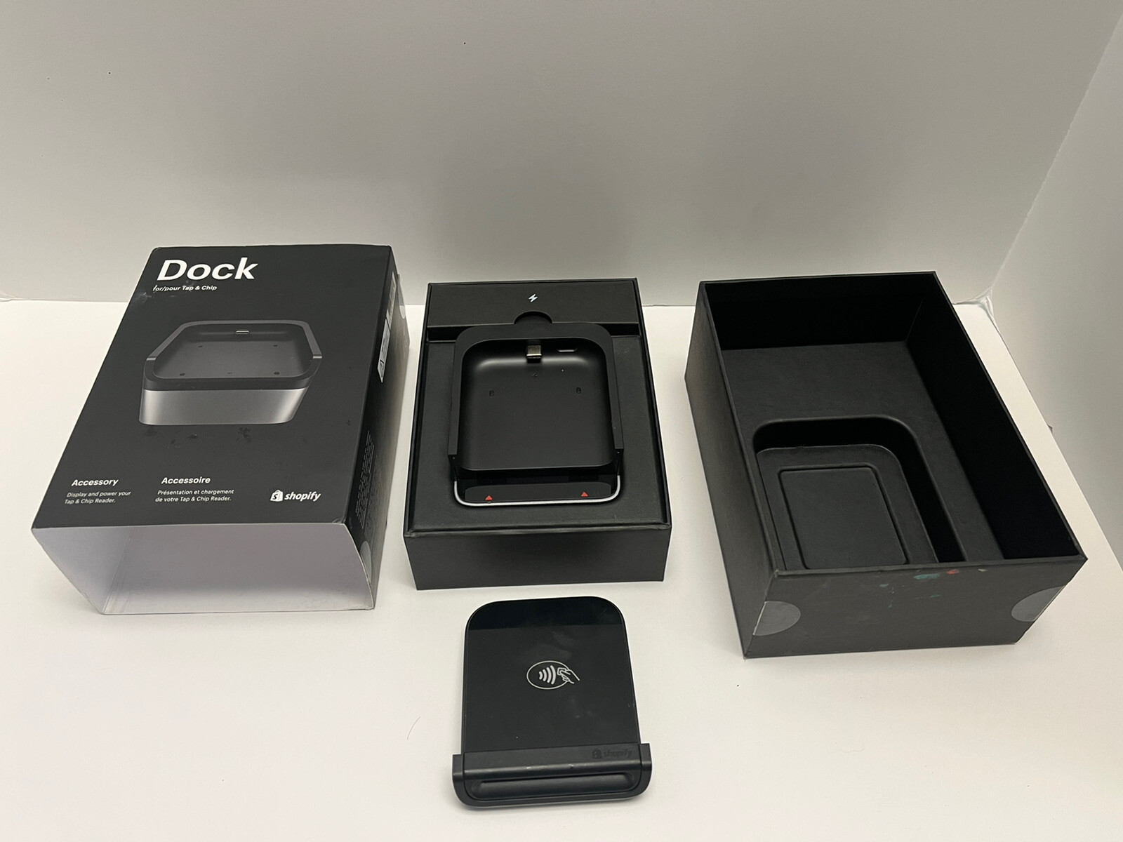 *READ* Shopify Tap and Chip Card Reader w/ Dock & USB Cable