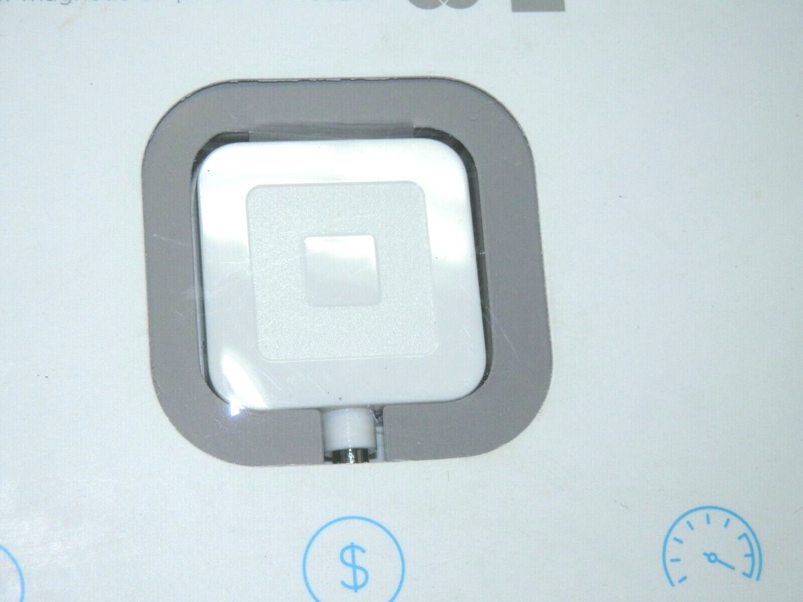 Square Reader for Magstripe (w/ Headset Jack) Accept Credit Cards iPhone Android