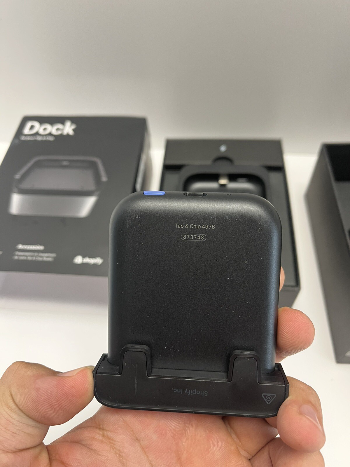 *READ* Shopify Tap and Chip Card Reader w/ Dock & USB Cable